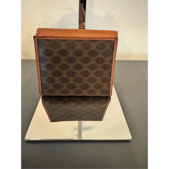 Céline Bi-Fold Wallet - Picture 4 of 7